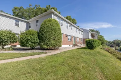 80 Brush Hill #6 1
