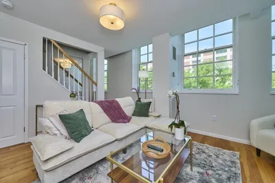 106 13th Street #327 1