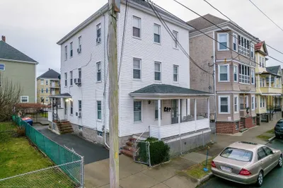 186 Division St 1