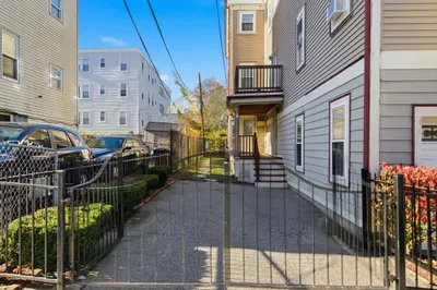 25 Sutton St #25 1