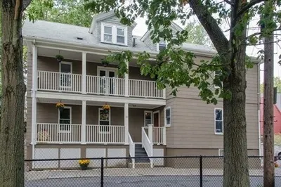 10 Pratt St #1