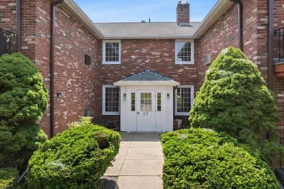 65 Fountain Ln #4