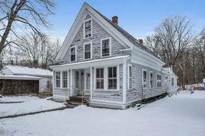 1820 Main St