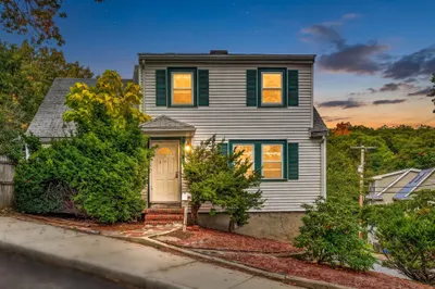 89 Dutton St 1