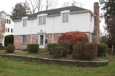 83 Longfellow Dr