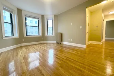 660 Huntington Avenue #24
