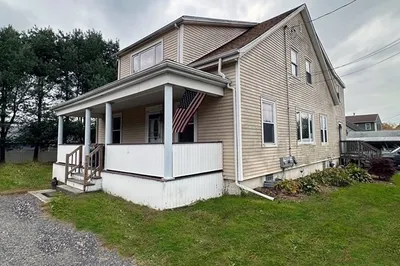 1235 Gardners Neck Rd 1