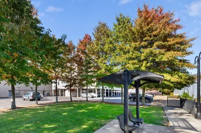 107 Foster St #107