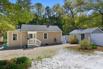 83 Valley Road