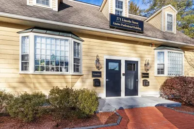 271 Lincoln Street #10 1