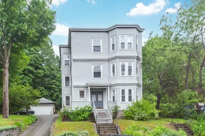 52 Paul Gore St 1