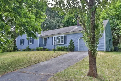 89 Pompano Rd
