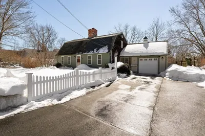 49 Raymond St 1