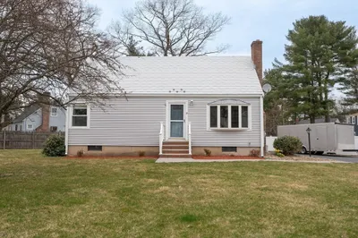 18 Hathaway Road 1