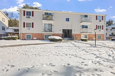 10 Royal Dane Dr #85
