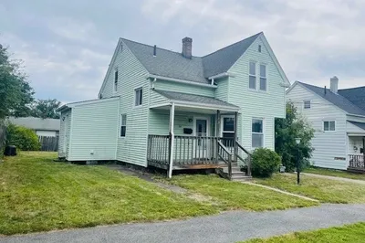 18 Dell Ave
