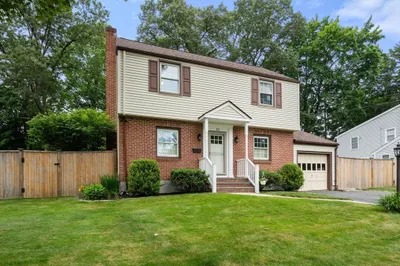 13 Greenwood Rd 1