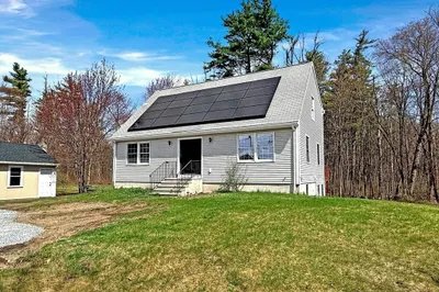 2237 Main St