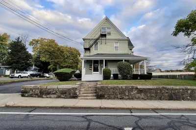 17 Fruit Hill Ave #2 1