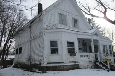 145 Hovenden Ave