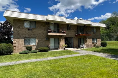 395 Merrimack St #35