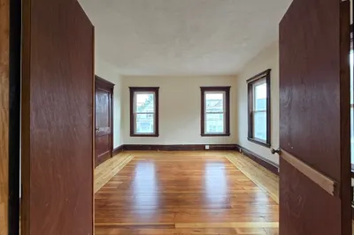 88-90 Rockwell St #2