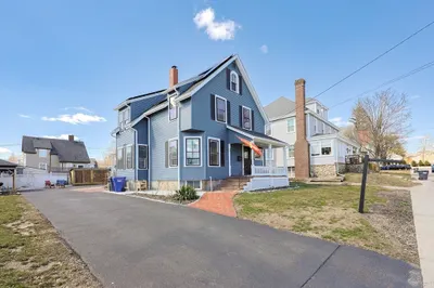 46 Bancroft Ave 1