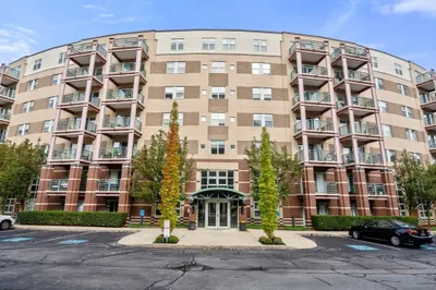 273 Cambridge Rd #101