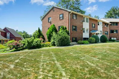1 Town House Lane #6