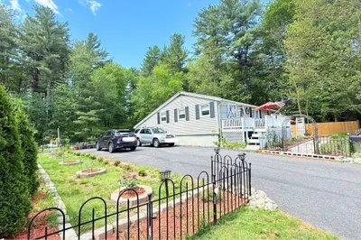9 Willow Rd