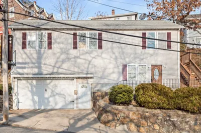 23 Lovers Leap Ave 1