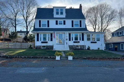 17 Pilgrim Rd