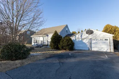 63 Clearview Ave