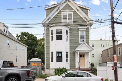 206 Byron St #2 1