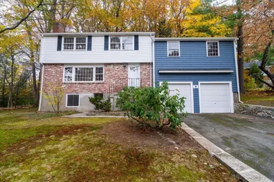6 Crestwood Drive