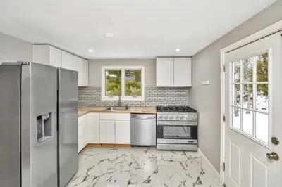 150 Grove St 1