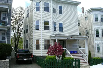 126-128 Vernal Street #3 1
