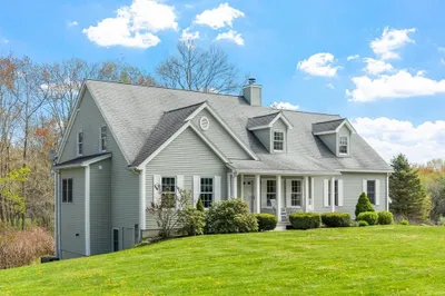 2 Laury Ln 1