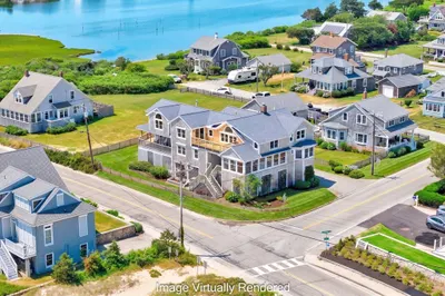 70 Menauhant Rd 1