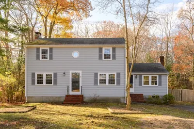 102 Brook Bend Rd