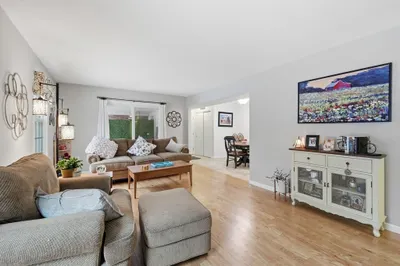 20 Jamestown Drive #B 1