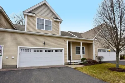 12 Cassandra Ave #12