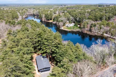 83 Indian Pond Rd