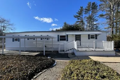 37 Pipers Way
