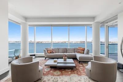 22 Liberty Dr #8F 1