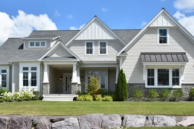 30 Rochambeau Ave #Lot 40 1