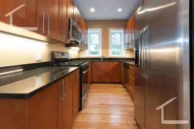 6 Lothian Rd #1A 1