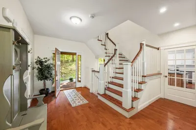 250 Meadowbrook Road 1