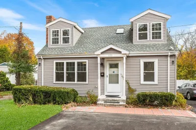 533 Marrett Rd