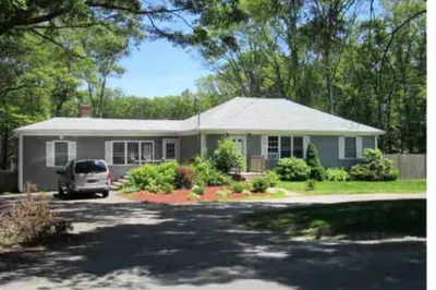 297 Swansom Rd 1